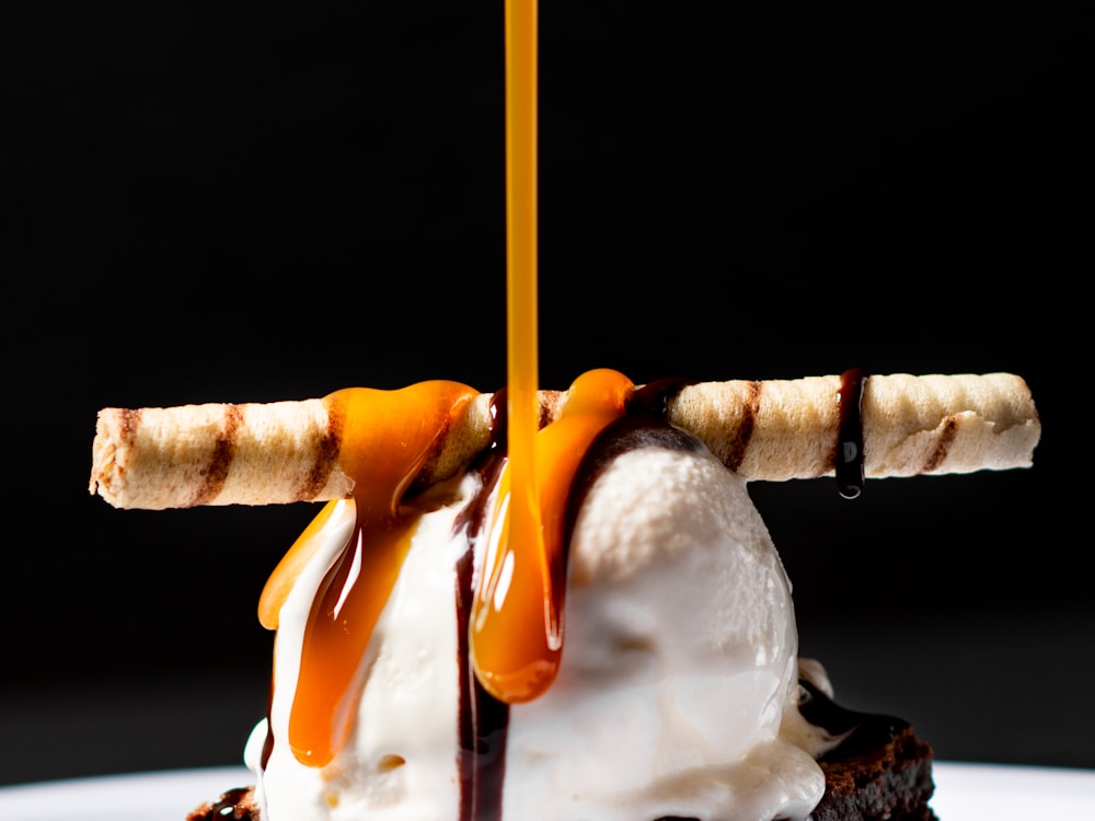 Postre de caramelo y vainilla